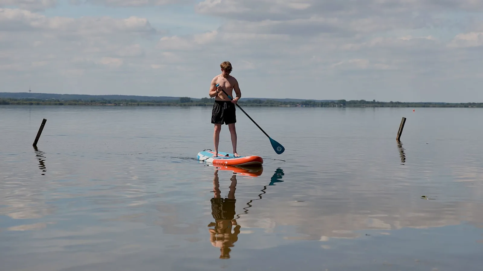 Paddleboarding on Dummer See near the C10 lakeside area